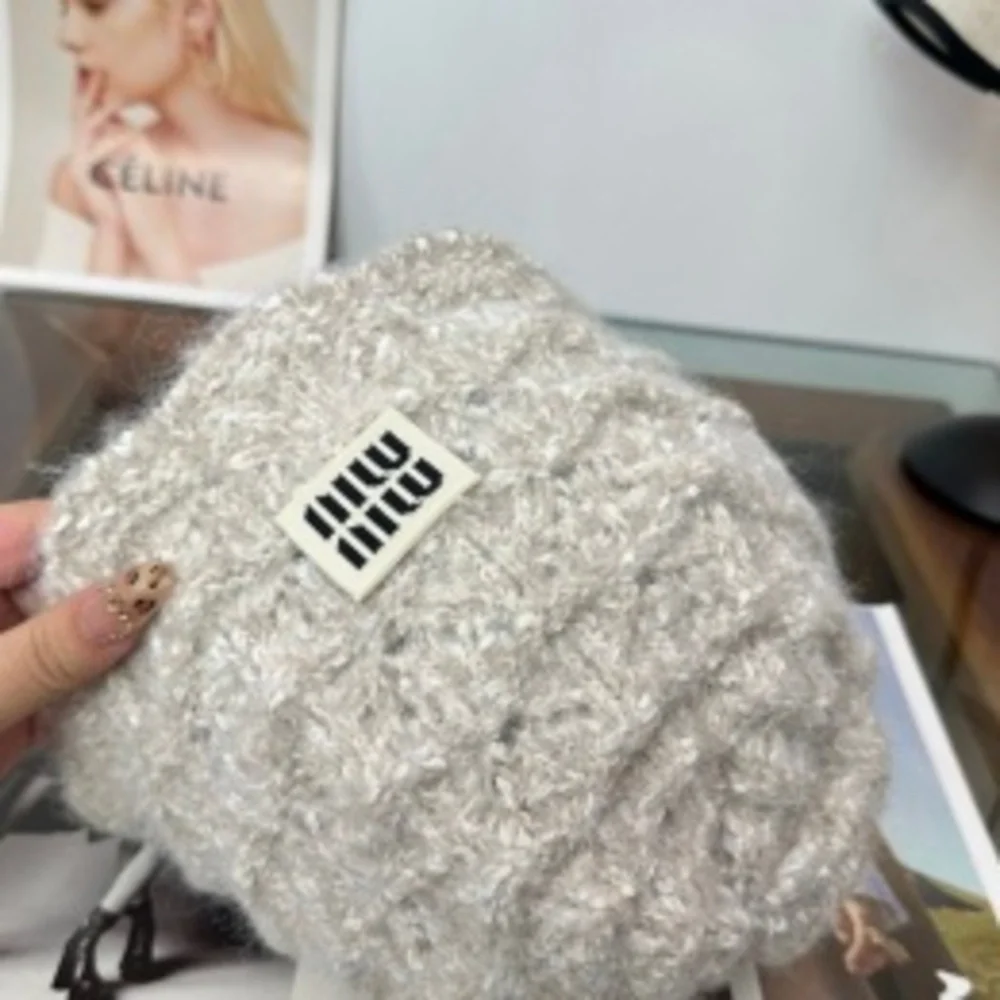 ⚜Miu Miu⚜Cream White Textured Plush Winter Beanie